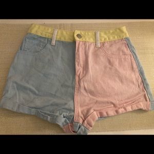 Forever 21 shorts in size small.
